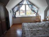 Schlafzimmer mit Gartenblick - 