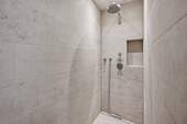 bodengleiche Walk-in-Dusche - 