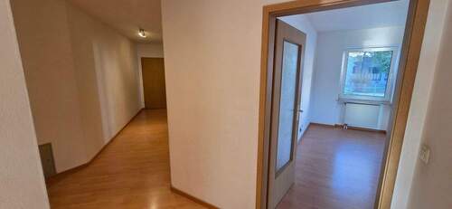 Flur - Großzügige 3 ZKB in Bäumenheim im Hochparterre