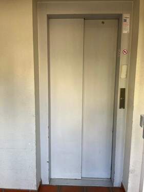 Fahrstuhl - 