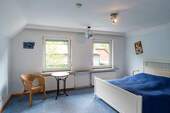 Schlafzimmer im Dachgeschoss - 