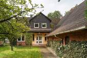 Hauseingang - 7 Zimmer Bauernhaus, Landhaus zum Kaufen in Brockel