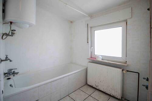 Bad Wohnung 2 - DG - 
