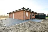 Außenansicht - 3 Zimmer Bungalow zum Kaufen in Apen / Augustfehn