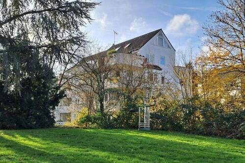 Außenansicht - Kleine Perle an der Ruhr :) Wunderschöne 2½-R.-Whg. mit Ruhrblick, Balkon & Garage in Kettwig