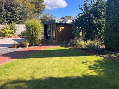 Gartenhaus - 5 Zimmer Bungalow in Husum