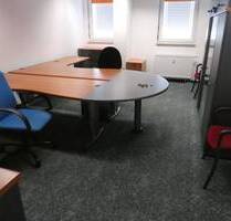 Büroraum 3: Hochwertig, möbliert in Roth - sofort verfügbar, Küche & Parkplatz