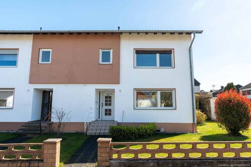 Außenansicht - 5 Zimmer Doppelhaushälfte in Bonn / Niederholtorf