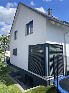 Vorschaubild - Modernes Einfamilienhaus mit offenem Wohnkonzept und großzügigem Grundstück in toller Lage