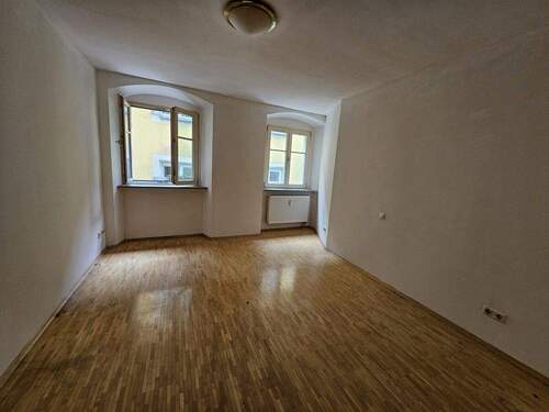Schlafen - 2 Zimmer Etagenwohnung zum Kaufen in Regensburg