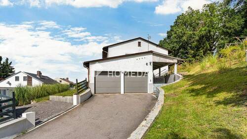 Garage - 6 Zimmer Einfamilienhaus in Bernhardswald