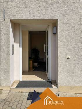 Prod. EG Eingantstür Büro - 