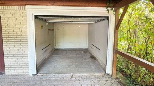 Garage - 