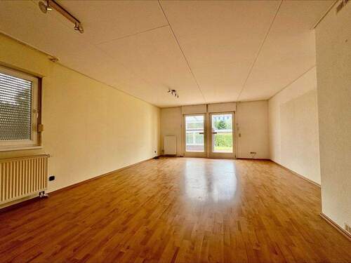 Wohn-/ Esszimmer - 4 Zimmer Einfamilienhaus in Nordenham / Einswarden