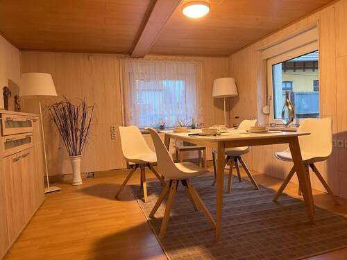 Wohnzimmer 1 - Mehrfamilienhaus, Wohnhaus mit 110,00 m² in Sondershausen zum Kaufen