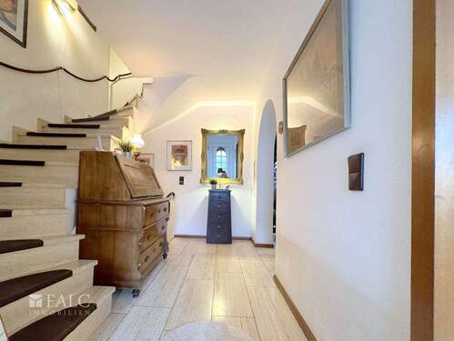 Eingangsbereich - 4 Zimmer Reihenendhaus zum Kaufen in Bergheim