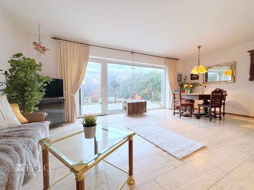 Wohnzimmer - 4 Zimmer Reihenendhaus in Bergheim