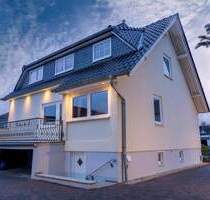 Familienfreundliches Einfamilienhaus mit großem Garten, Kamin und Garage - Grafhorst