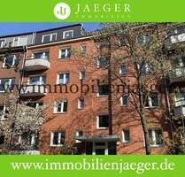 Zw. Stadtparkt und Mühlenkamp - Erstbezug nach nach Neuausbau - Dachwohnung mit Balkonfenster - Hamburg Winterhude