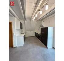 Wohnung mit Einbauküche und großem Balkon mit Fernblick in Mainbernheim !