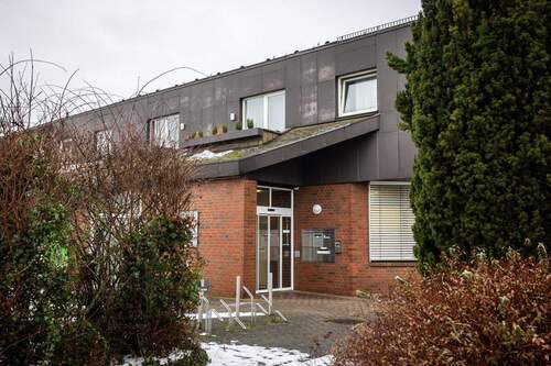 Front - *** WOHN- und PRAXISHAUS insg. 3 WE und 3 GE + GARAGE über 45k p.a. ***