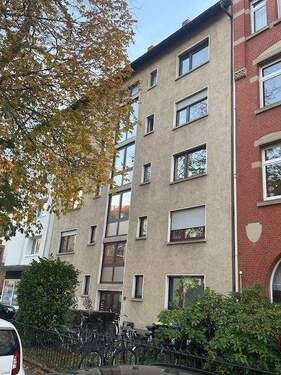 Straßenseite.JPG - Wohnen in unmittelbar Nähe zum KIT Süd ,Kaiserstr. und Durlacher Allee