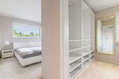 Elternschlafzimmer - Ankleide - 