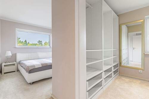 Elternschlafzimmer - Ankleide - 