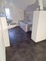 Badezimmer mit neuem Boden - 