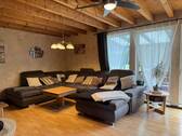 gemütlicher Couchbereich - 4 Zimmer Einfamilienhaus in Spiesheim