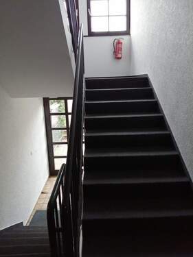 Treppenhaus in 1. Stock - 