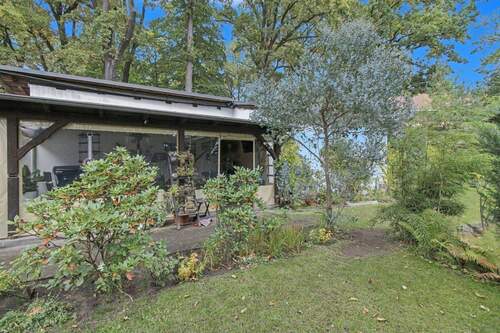 Nebengebäude - Grundstück in Erkner