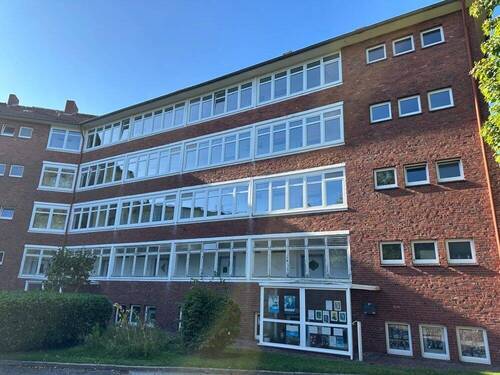 Außenansicht hinten NEU (3) - Etagenwohnung mit 67,50 m² in Wilhelmshaven zur Miete