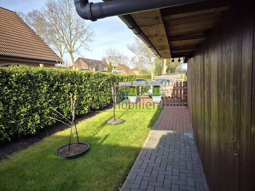 seitliche Zuwegung - 