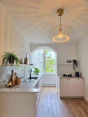 Bild 1 - Hochwertig möbliertes Apartment - Frisch renoviert