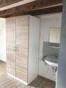 Waschbecken in jedem Zimmer - 1 Zimmer Mehrfamilienhaus, Wohnhaus in Konstanz