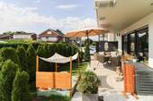 Terrasse mit Garten - 
