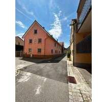 Großes Zweifamilienhaus mit Hof in Eichelsee ! - Gaukönigshofen