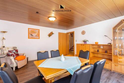 Wohnzimmer in Richtung Flur - 