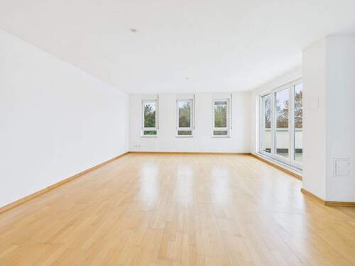 CAM04517G0-PR0006-STILL019.jpg - Schöne Dachgeschosswohnung mit großem Balkon & Stellplatz im Herzen von Schweich