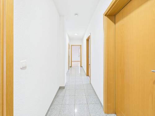 CAM04517G0-PR0006-STILL025.jpg - 