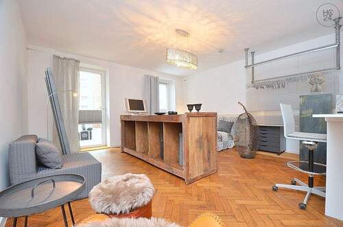 Bild1 - Modern möblierte Altbauwohnung mit Reinigungsservice in Stuttgart West