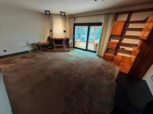 Wohnzimmer mit Kamin - 