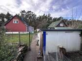 Grundstück mit Schuppen - 