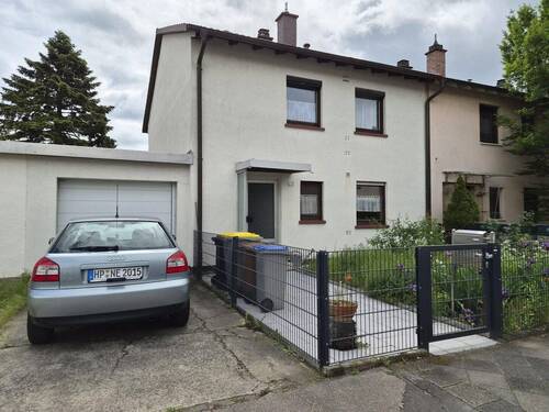 Bild 1 - Reihenendhaus mit 2 Garagen - 475.000,00&nbsp;EUR Kaufpreis, ca.&nbsp; 117,00&nbsp;m&sup2;&nbsp;Wohnfl&auml;che