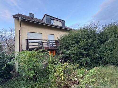 Haus Rückansicht vom Garten - 1 Zimmer Mehrfamilienhaus, Wohnhaus zum Kaufen in Stuttgart