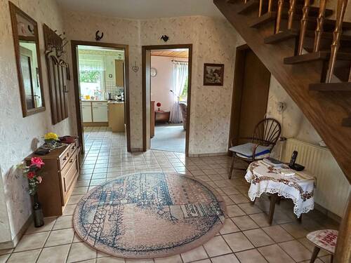 Flurbereich - Mehrfamilienhaus, Wohnhaus mit 85,00 m² in Jade zum Kaufen