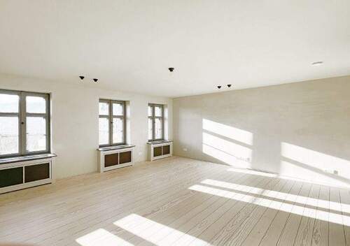 Wohnzimmer - Südseite in Mitte: sehr schöne 3-Zi-Whg im Einzeldenkmal (We18)