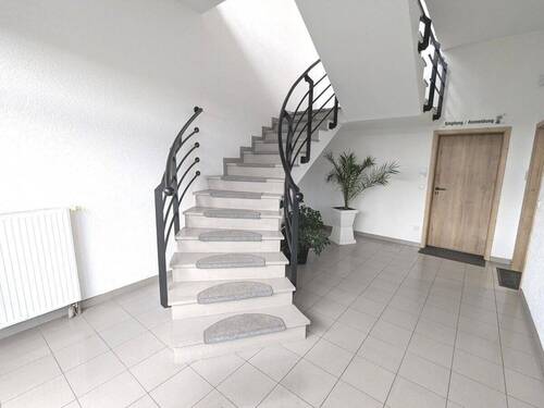 Eingangsbereich Erdgeschoss - Büro zur Miete in Grevenbroich / Allrath