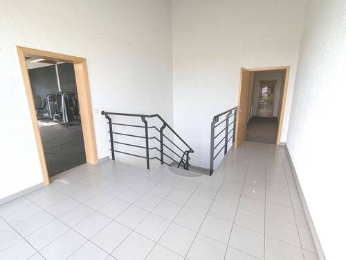 Zugang Büro OG - Büro in Grevenbroich / Allrath zur Miete